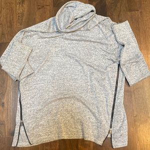 Rag and Bone lightweight sweater with side zipper detail